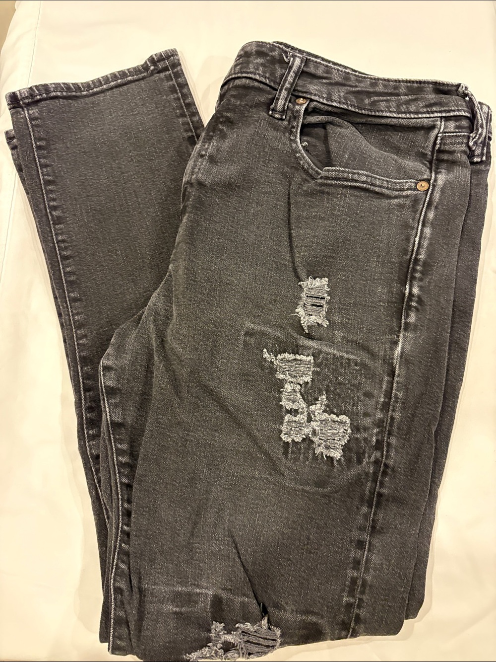 American Eagle Outfitters Distressed Gray Skinny Jeans